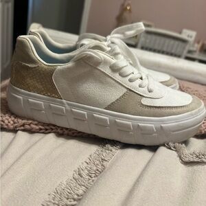 Women's Cream Platform Lace-Up Sneakers with Gold Accent
